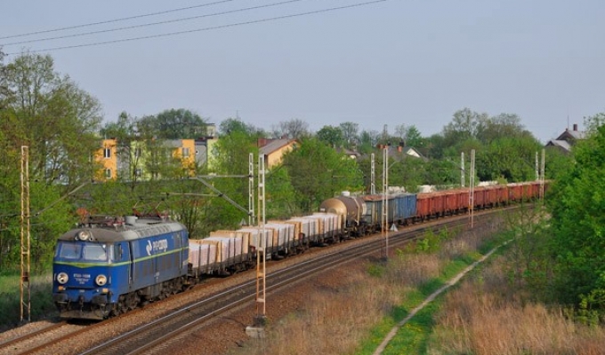 Inwestycje przewoźników: lokomotywy czy platformy?